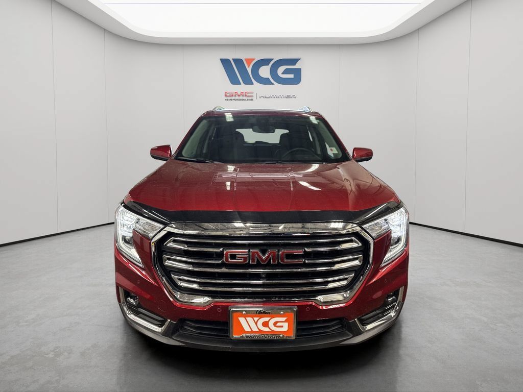 Used 2024 GMC Terrain SLT w/ Tech Package AWD/4WD image 7