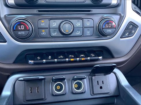 Used 2017 GMC Sierra 1500 SLT AWD/4WD image 34