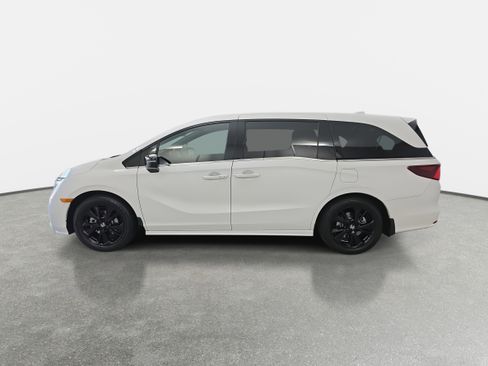 Certified 2024 Honda Odyssey Sport image 8