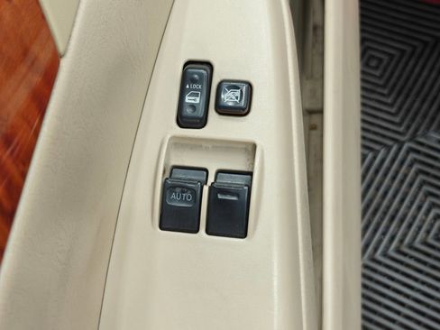 Used 2007 Toyota Solara SLE image 35