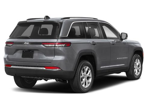 Certified 2024 Jeep Grand Cherokee Altitude RWD image 2