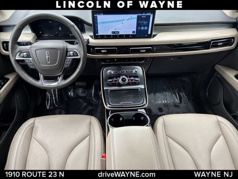 Certified 2022 Lincoln Nautilus AWD w/ Premium Package image 23