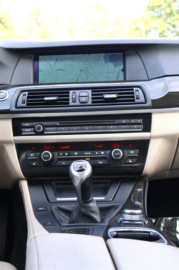 Used 2011 BMW 535i Sedan RWD image 13