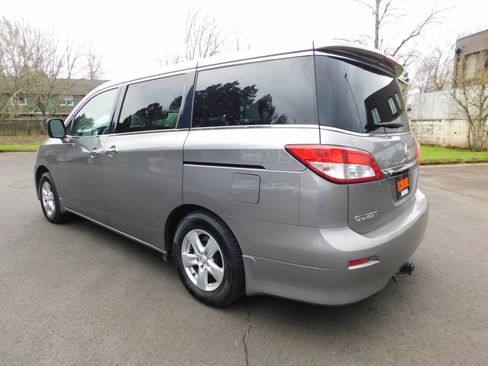 Used 2011 Nissan Quest SV image 3
