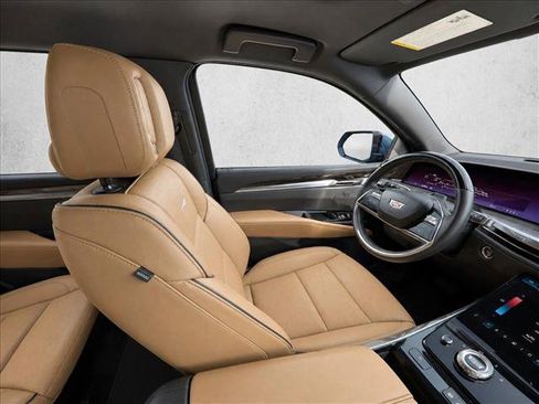 Used 2025 Cadillac Escalade Premium Luxury AWD/4WD image 10
