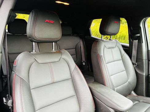 Used 2024 Chevrolet TrailBlazer RS w/ Convenience Package image 35