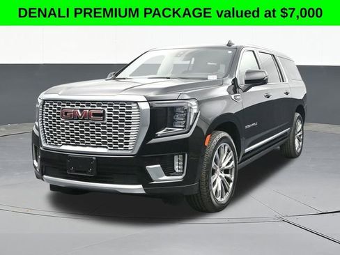 Used 2021 GMC Yukon XL Denali w/ Denali Premium Package image 2