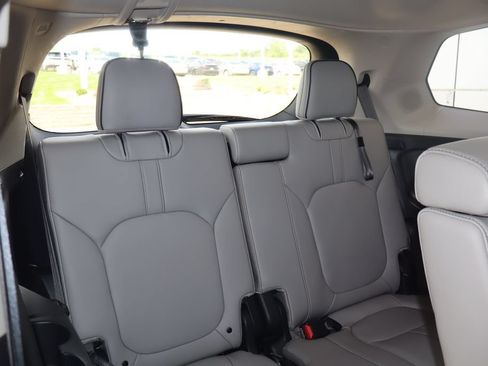 Used 2023 Honda Pilot Elite image 47