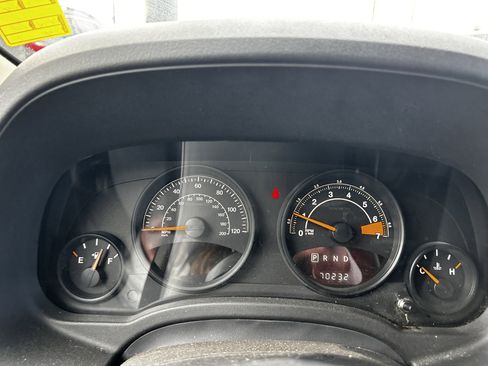 Used 2017 Jeep Patriot Sport image 16