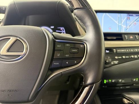 Used 2019 Lexus ES 300h w/ Premium Package FWD image 24