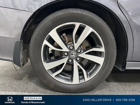 Used 2024 Honda Odyssey Touring image 10
