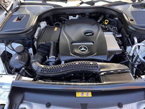 Used 2018 Mercedes-Benz GLC 300 image 28