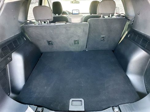 Used 2022 Ford Escape SE image 31