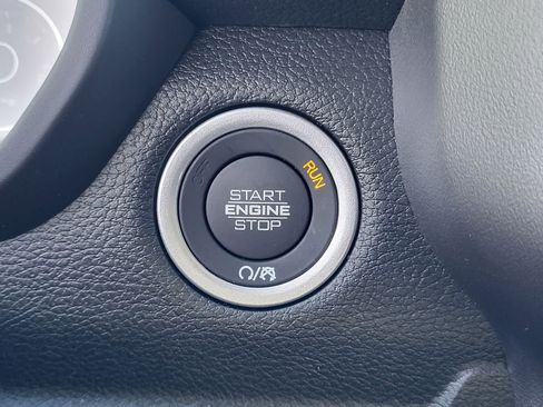 New 2026 RAM 1500 Express AWD/4WD image 15