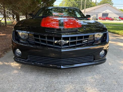 Used 2011 Chevrolet Camaro SS RWD image 10