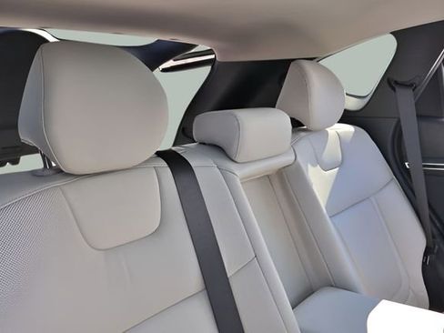 Used 2023 Hyundai Tucson Limited image 17