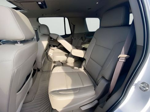 Used 2019 GMC Yukon SLT w/ Premium Edition AWD/4WD image 5