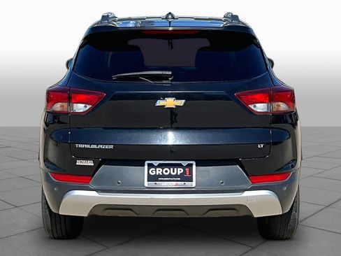 Used 2023 Chevrolet TrailBlazer LT w/ Convenience Package FWD image 5
