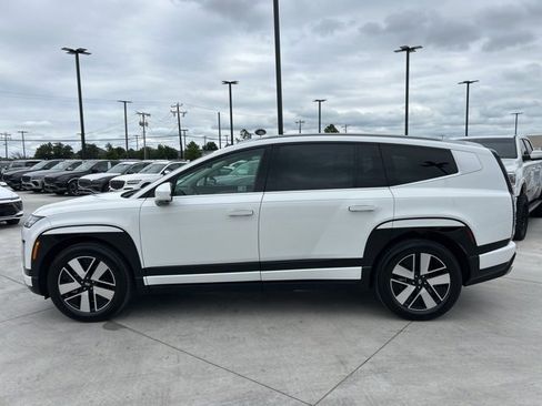 New 2026 Hyundai Ioniq 9 SEL image 8