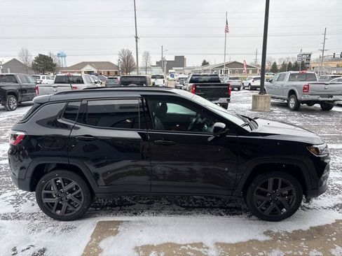 New 2026 Jeep Compass Latitude image 6