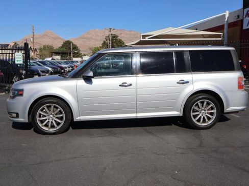 Used 2017 Ford Flex Limited image 4