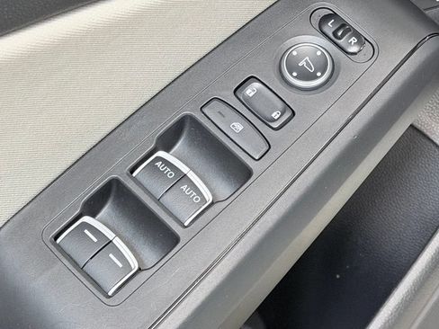 Used 2022 Honda Civic EX image 11