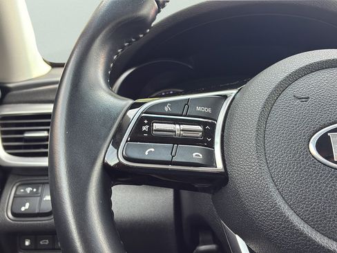 Used 2019 Kia Optima S FWD image 32