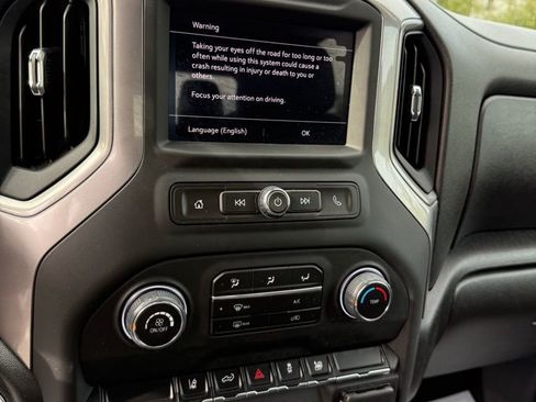 Used 2024 Chevrolet Silverado 2500 Custom w/ Custom Convenience Package image 11