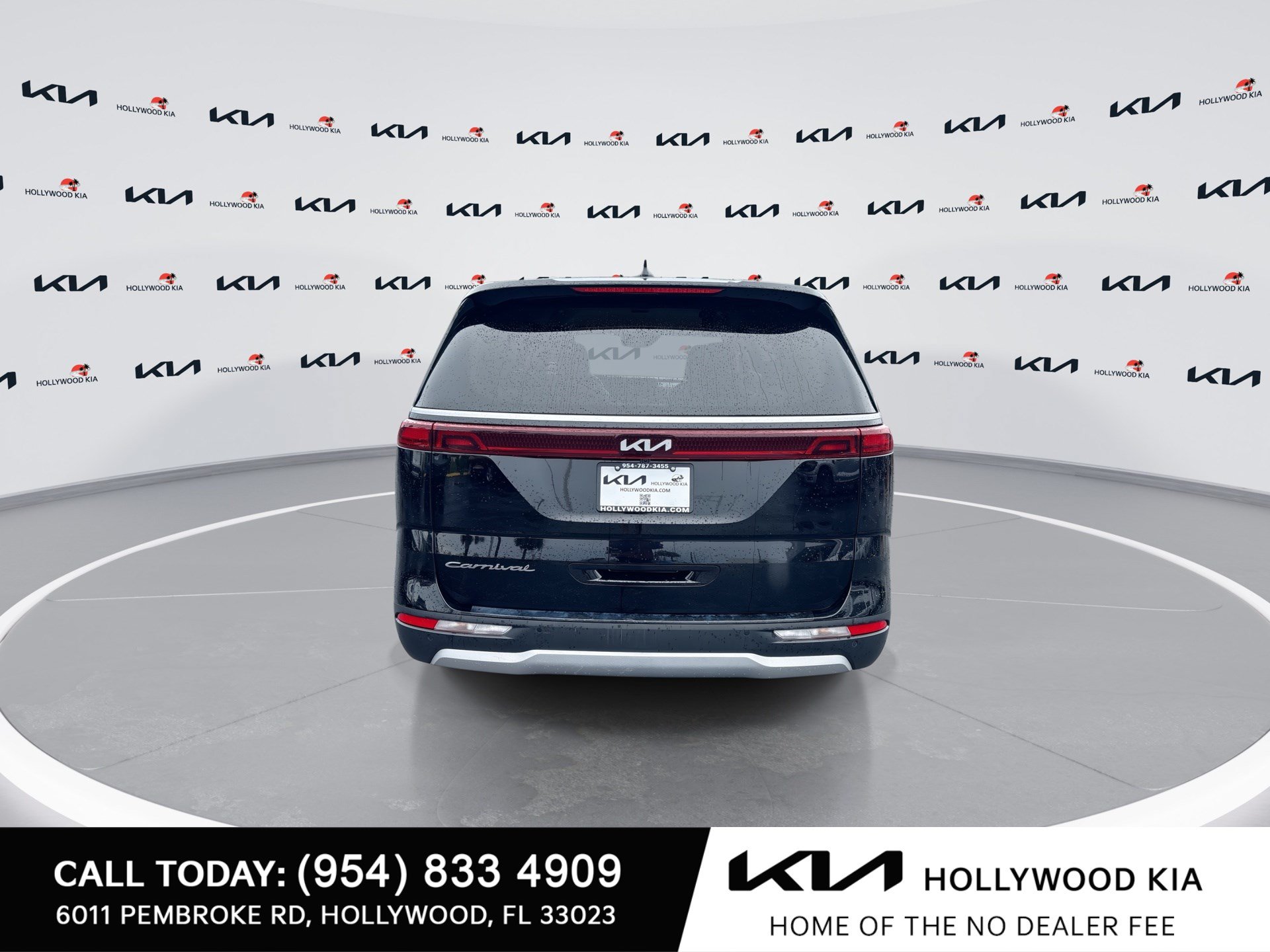 Used 2022 Kia Carnival EX FWD image 7