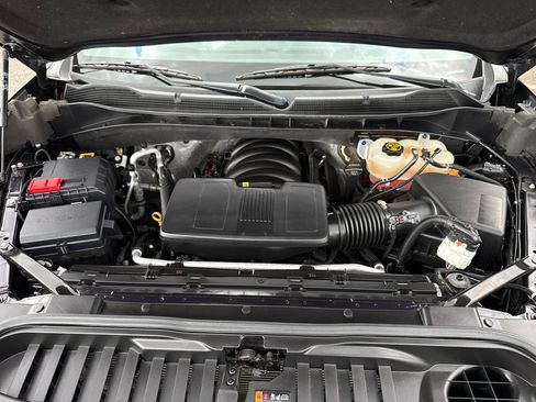 Used 2022 Chevrolet Silverado 1500 ZR2 w/ Technology Package AWD/4WD image 42