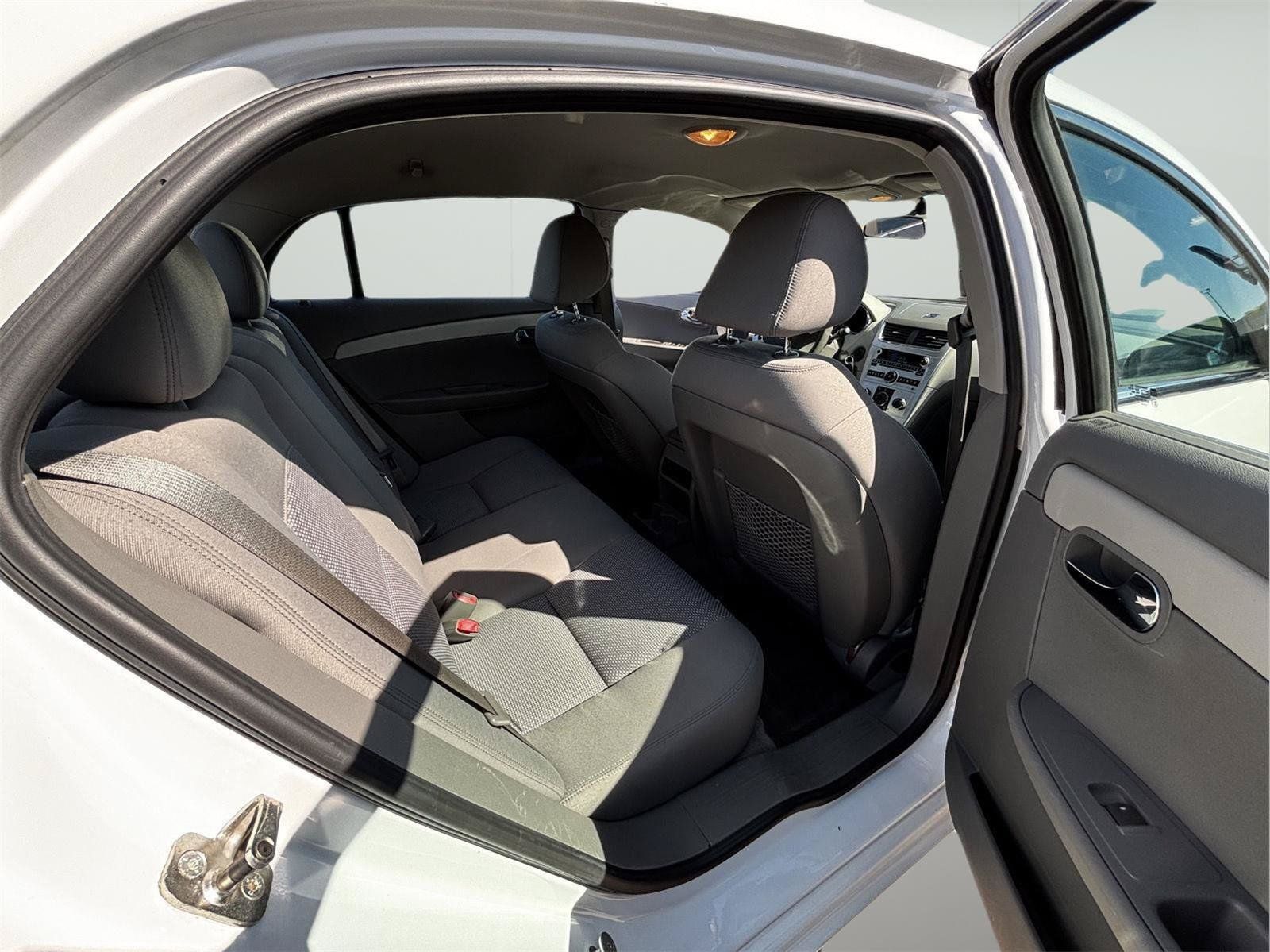 Used 2011 Chevrolet Malibu LS FWD image 23