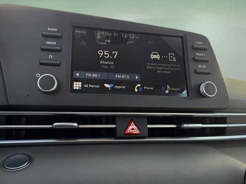 New 2025 Hyundai Elantra Blue image 22