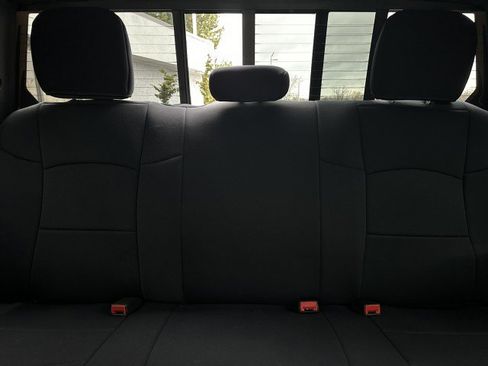 Used 2024 RAM 2500 Tradesman w/ Chrome Appearance Group image 11