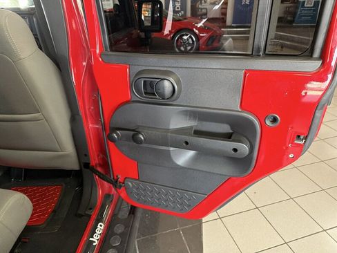 Used 2010 Jeep Wrangler Unlimited Sport image 21