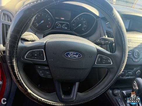 Used 2018 Ford Focus SE FWD image 21