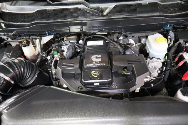 Used 2022 RAM 3500 Limited AWD/4WD image 98