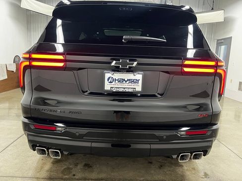 New 2026 Chevrolet Traverse RS w/ LPO, Floor Liner Package AWD/4WD image 4