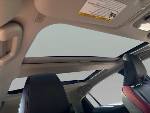 New 2026 Toyota Prius Plug-In Hybrid FWD image 27