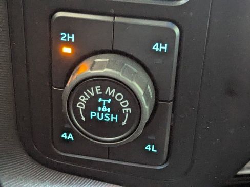 Certified 2024 Ford F150 Platinum w/ FX4 Off-Road Package image 31