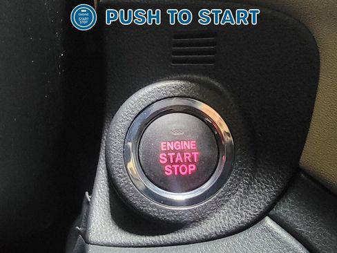 Used 2025 Subaru Outback Limited image 19