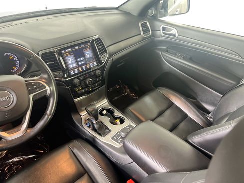 Used 2022 Jeep Grand Cherokee Limited image 24