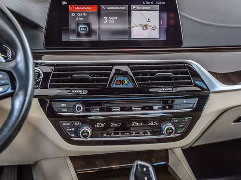 Used 2017 BMW 540i RWD image 31