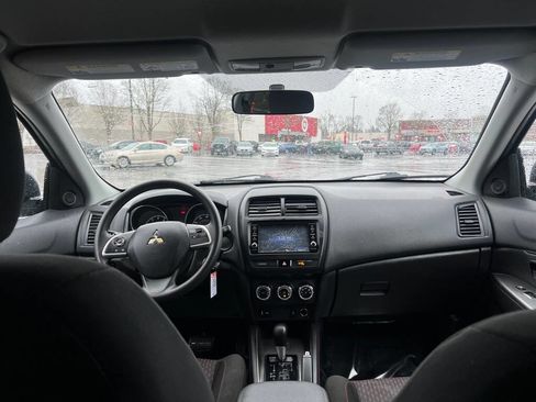 Used 2018 Mitsubishi Outlander Sport ES image 11