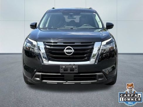 Used 2024 Nissan Pathfinder SV FWD image 5