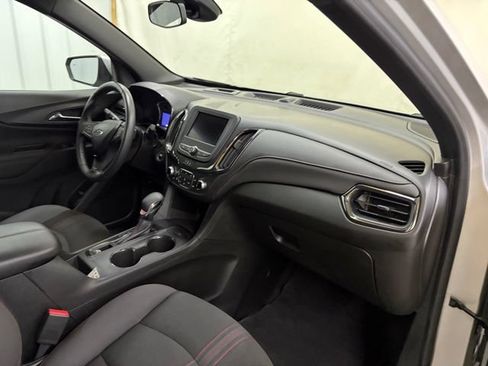 Used 2022 Chevrolet Equinox RS FWD image 28