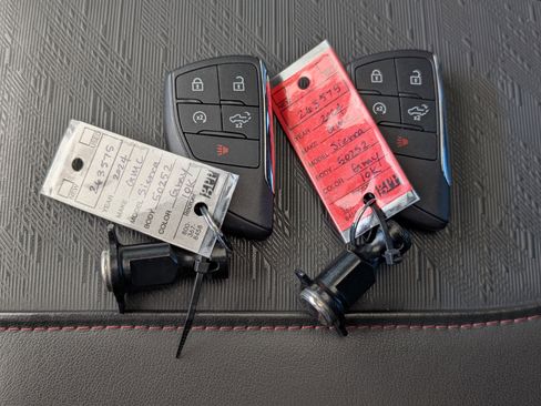 Used 2024 GMC Sierra 1500 AT4X w/ AT4X AEV Edition image 39