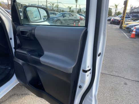Used 2020 Toyota Tacoma SR RWD image 19