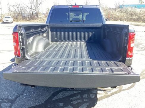 New 2026 RAM 1500 4x4 Crew Cab image 20