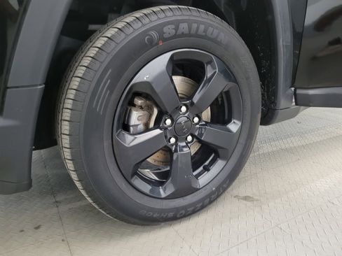 Used 2021 Jeep Compass Latitude AWD/4WD image 31