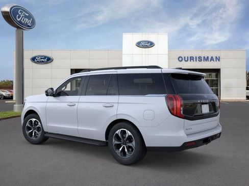 New 2026 Ford Expedition Active image 5